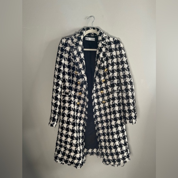 Zara Tweed Black and White Houndstooth Jacket - Picture 2 of 5